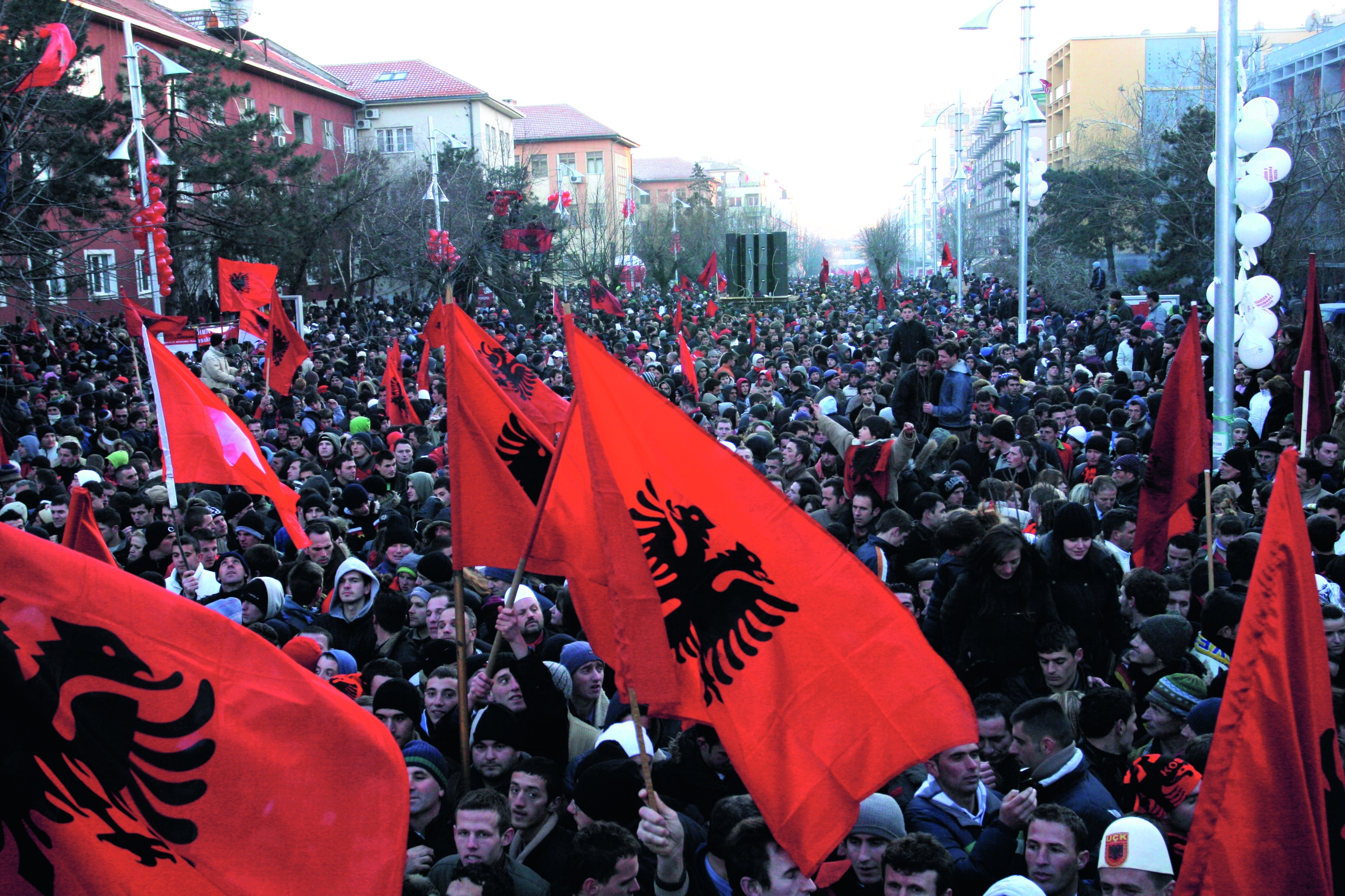 Demokracia dhe pjesëmarrja qytetare si vlera politike.